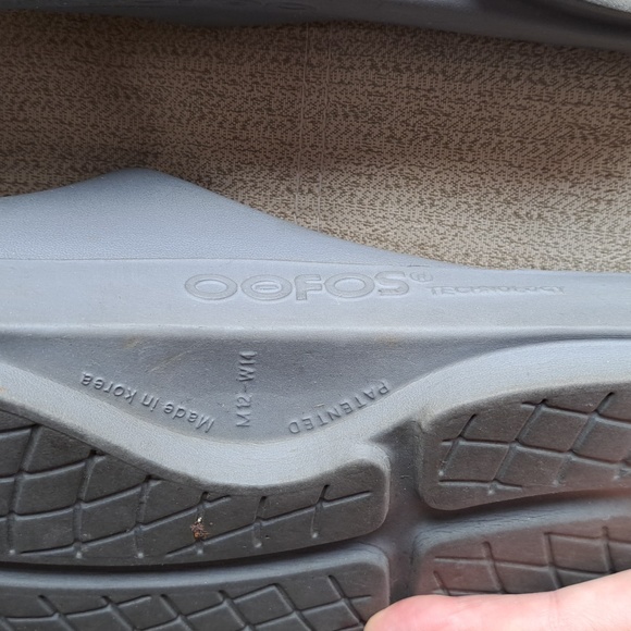 Men's Oofos M12 W14 Size 12 14 Slides Shoes - Picture 5 of 6